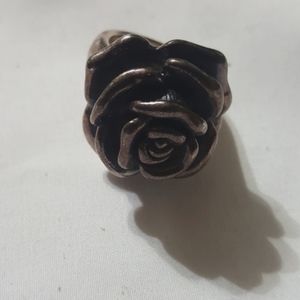 A ladies Dinner ring